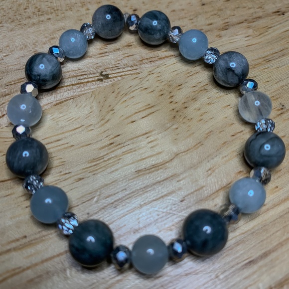 Crystal Eagle Eye Healing Bracelet - Picture 2 of 4
